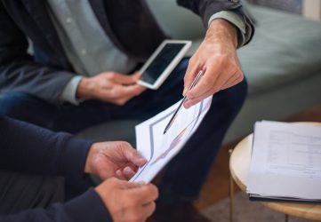 Servicios no judiciales